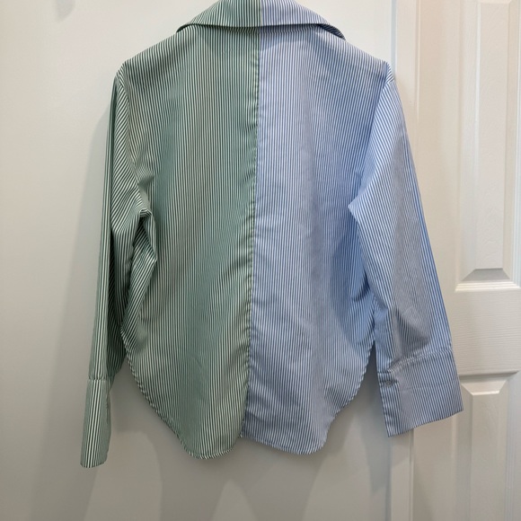 Isalis two tone blue & green oversize stripe button up shirt - Size S/M - Picture 4 of 5